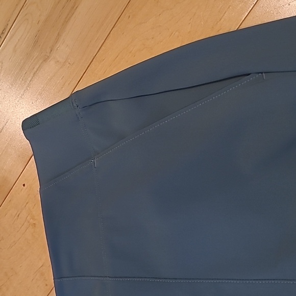 NWT Athleta Cosmic Kick Flare Pant - Picture 12 of 13